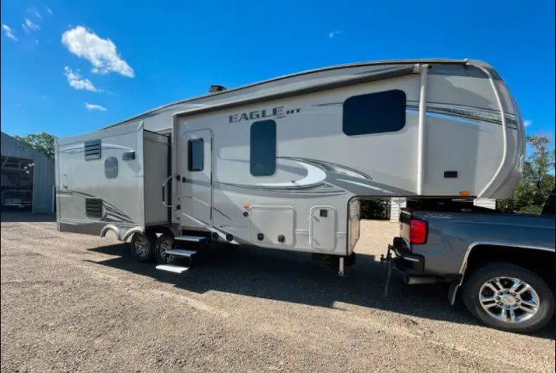 2018-jayco-eagle-ht-285-rsts-5th-wheel-private-sale-01