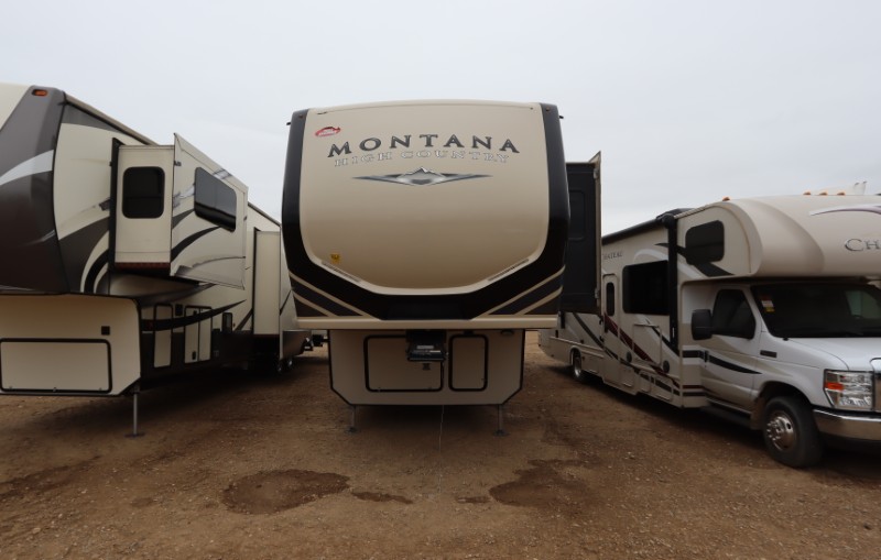 2019-montana-high-country-320mk-r116a-fifth-wheel-regina-weyburn-watrous-01