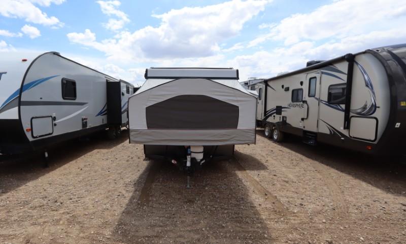 2021-flagstaff-mac-228d-t184a-travel-trailer-regina-weyburn-watrous-01