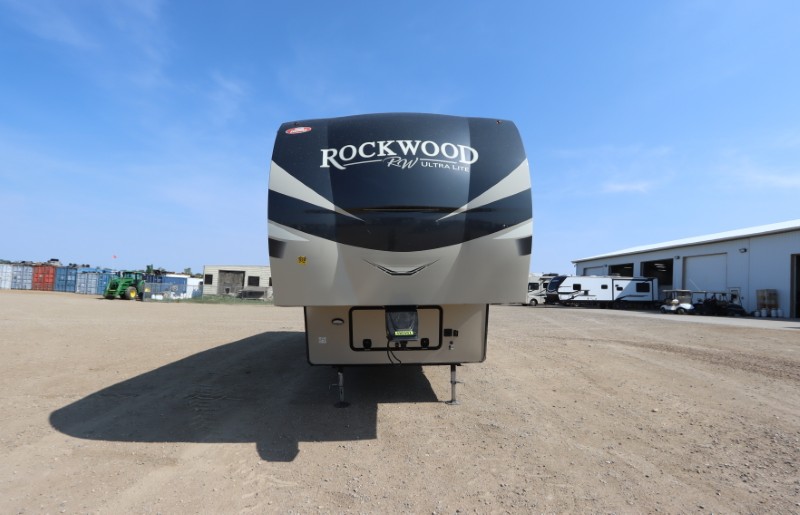 2020-rockwood-ultra-lite-2892rb-t133a-fifth-wheel-regina-weyburn-watrous-01